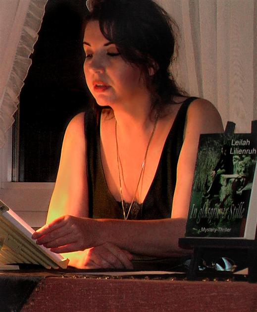 Die Autorin pr�sentiert ihren aktuellen Mystery-Thriller